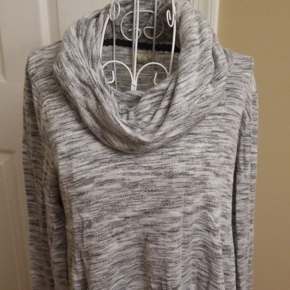 Cowl neck sweater - Picture 3 of 7
